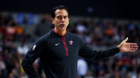 En 15 temporadas al mando, Spoelstra ya ha establecido su lugar en el libro de récords del HEAT como el entrenador con más victorias en la historia de la franquicia. IMAGO 7/ ARCHIVO